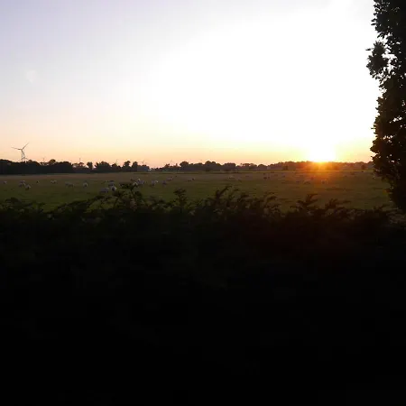 Am Nordseedeich In Alleinlage *