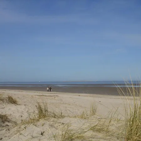 Feriehus Am Nordseedeich In Alleinlage *
