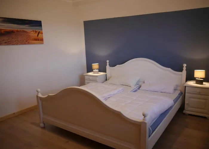 Ferienhaus Am Nordseedeich In Alleinlage Hooksiel